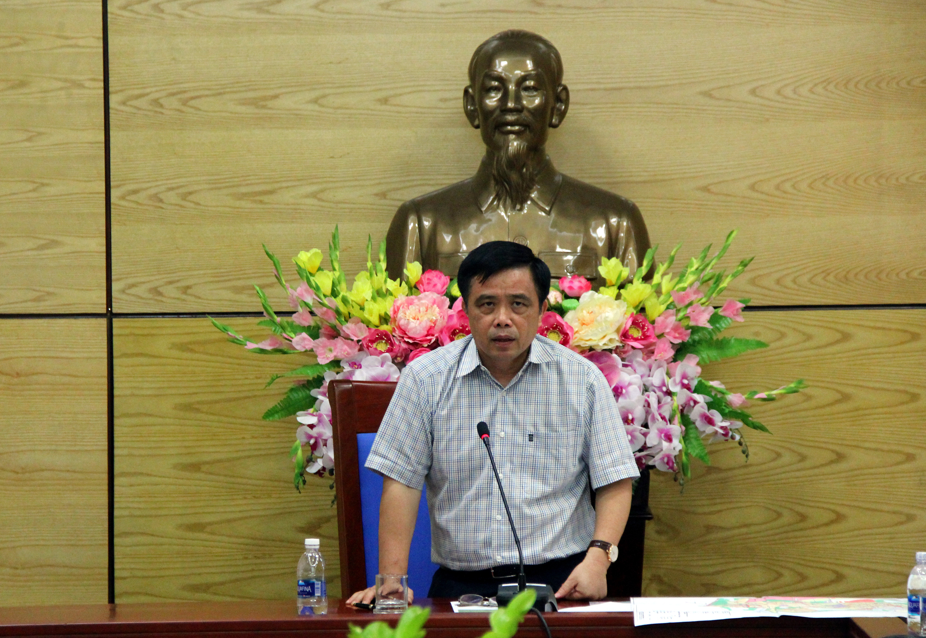 Đồng chí Huỳnh Thanh Điền phát biểu tại buổi làm việc. Ảnh: Tiến Hùng