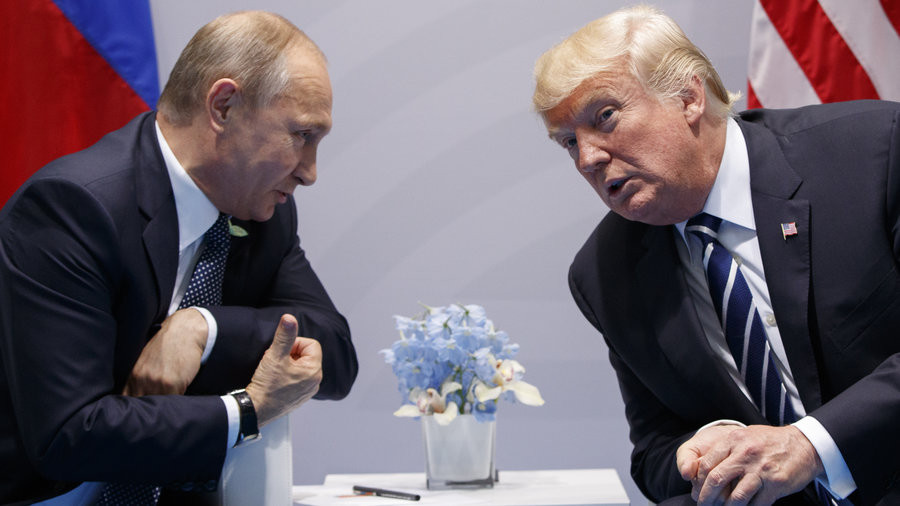 Giới chức Mỹ cũng đang lên kế hoạch cho một hội nghị thượng đỉnh giữa Tổng thống Trump và người đồng cấp Nga Vladimir Putin. Ảnh: Getty