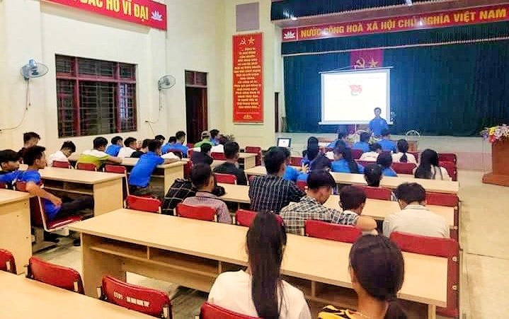Đông đảo đoàn viên tham gia sinh hoạt tại xã Châu Thành. Ảnh: Phan Giang