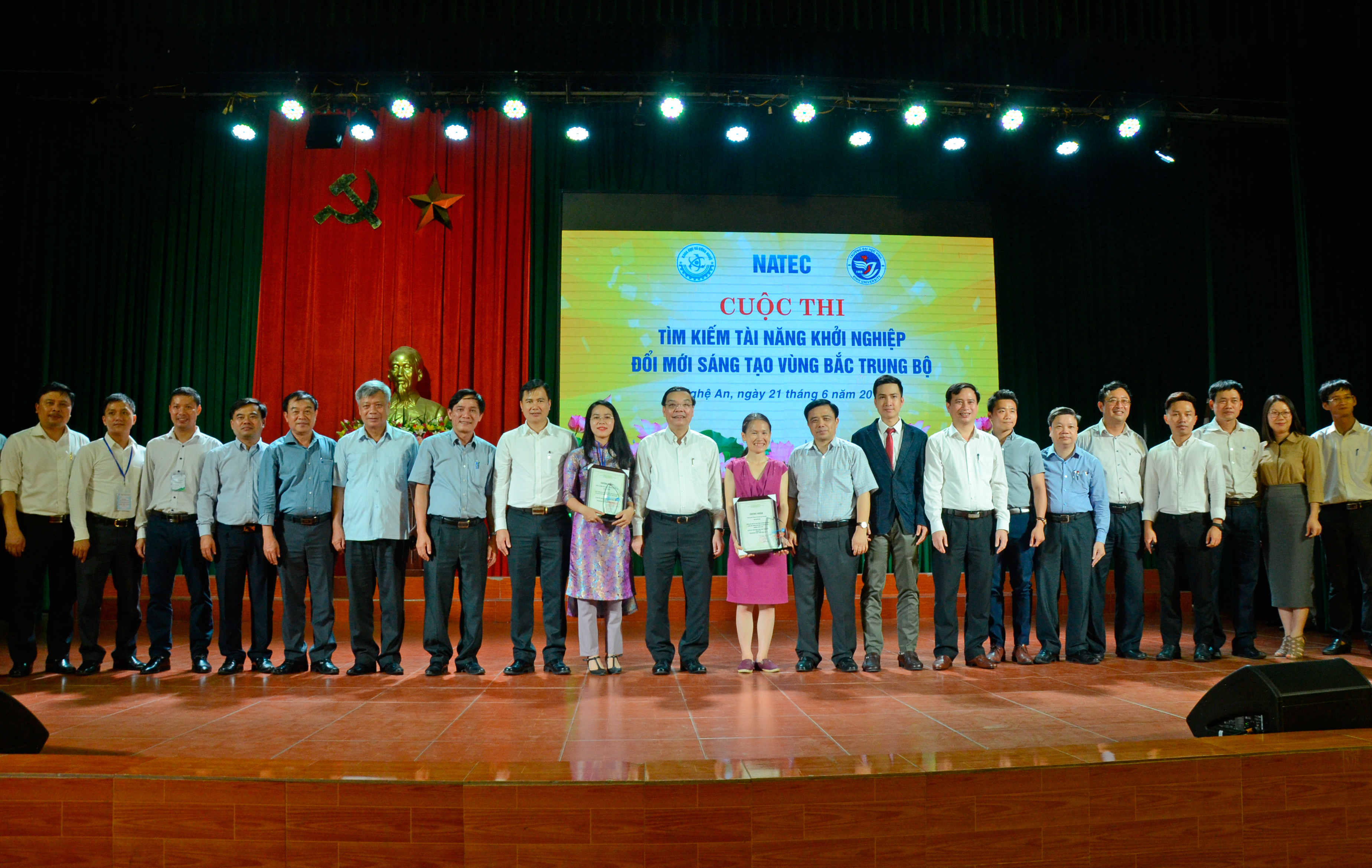 Cuộc thi thu hút 30 ý tưởng dự án khởi nghiệp đến từ 6 tỉnh vùng Bắc Trung bộ. Ảnh Thanh Lê