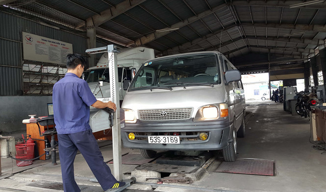 Có hơn 200.000 xe quá hạn đăng kiểm trên cả nước. Ảnh: NGỌC DƯƠNG