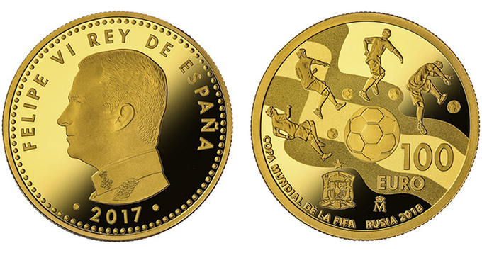 Ngày 27/2, Nhà máy đúc tiền và in tem Hoàng gia Tây Ban Nha (The Royal Mint of Spain) chính thức phát hành 2 tiền xu lưu niệm World Cup 2018.  Phiên bản bằng vàng mệnh giá 100 euro, chỉ sản xuất 3.000 xu, đường kính 23mm và nặng 6,75g. Phiên bản bằng bạc có thiết kế y hệt với mệnh giá 10 euro, sản lượng 50.000 xu, đường kính 40mm và nặng 27g.