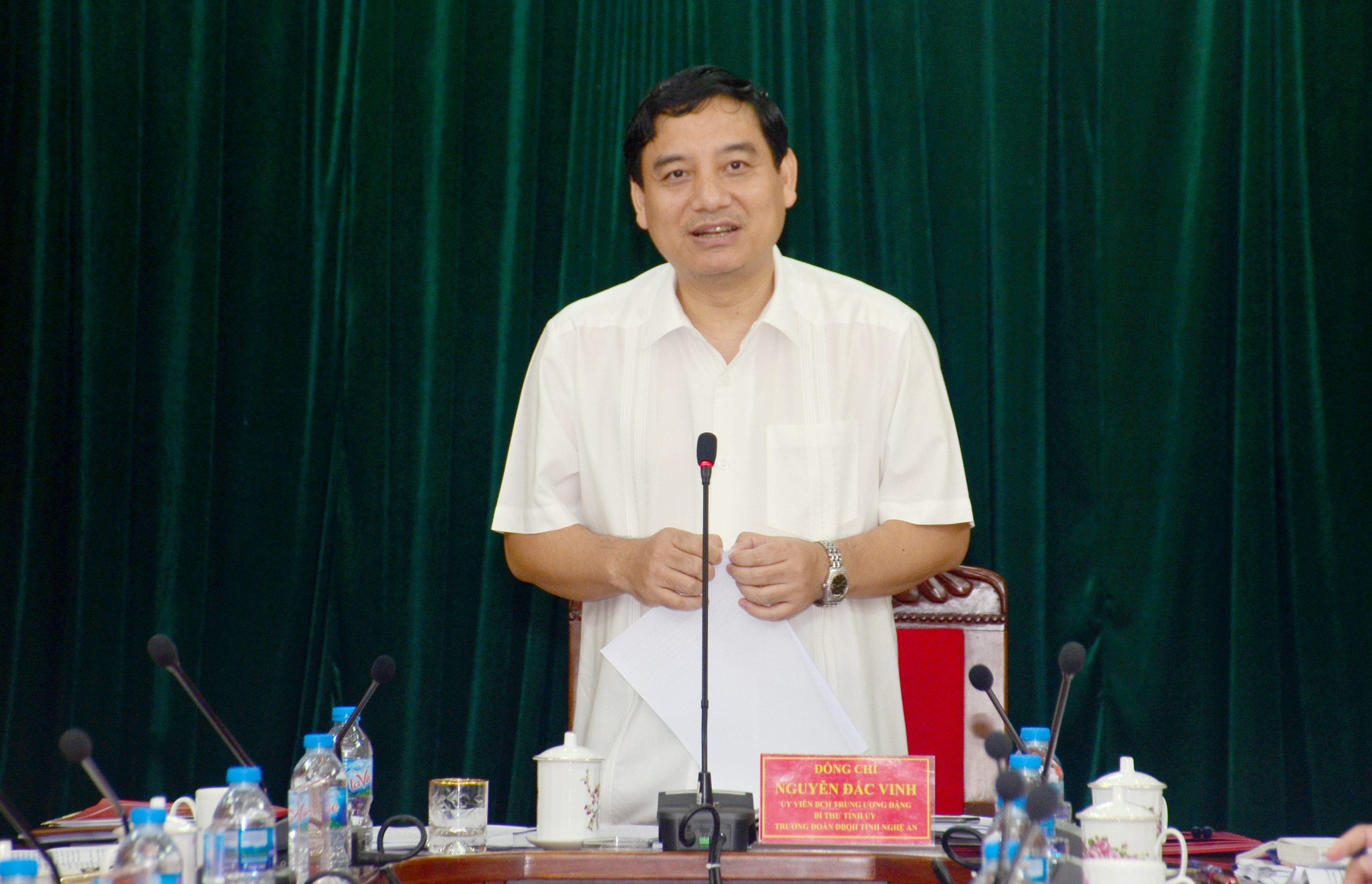 Bí thư Tỉnh ủy Nguyễn Đắc Vinh phát biểu kết luận cuộc làm việc. Ảnh: Thành Duy