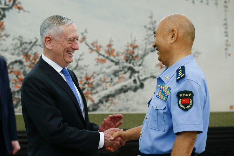 Sau khi hội đàm tại Trung Quốc, Bộ trưởng Quốc phòng Mỹ James Mattis tới Tokyo và Seoul trấn an các đồng minh Mỹ. Ảnh: AP