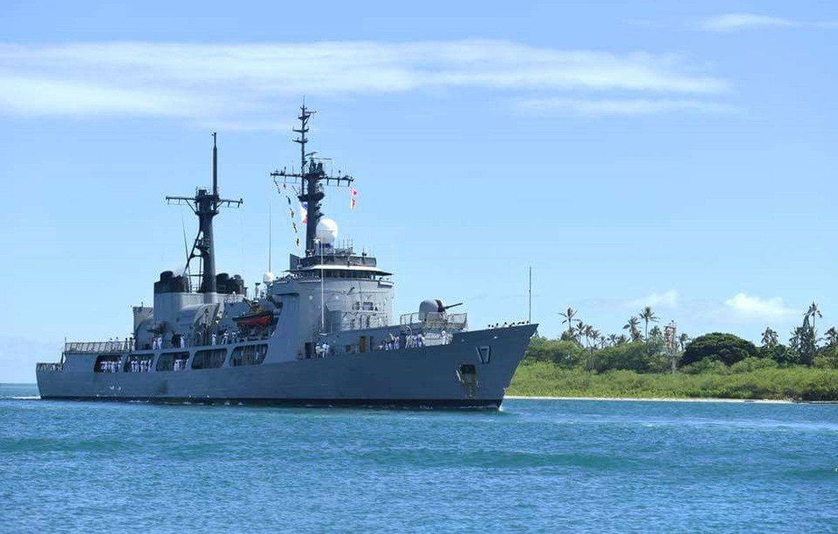 Tàu BRP Andrés Bonifacio (FF-17) của Philippines.