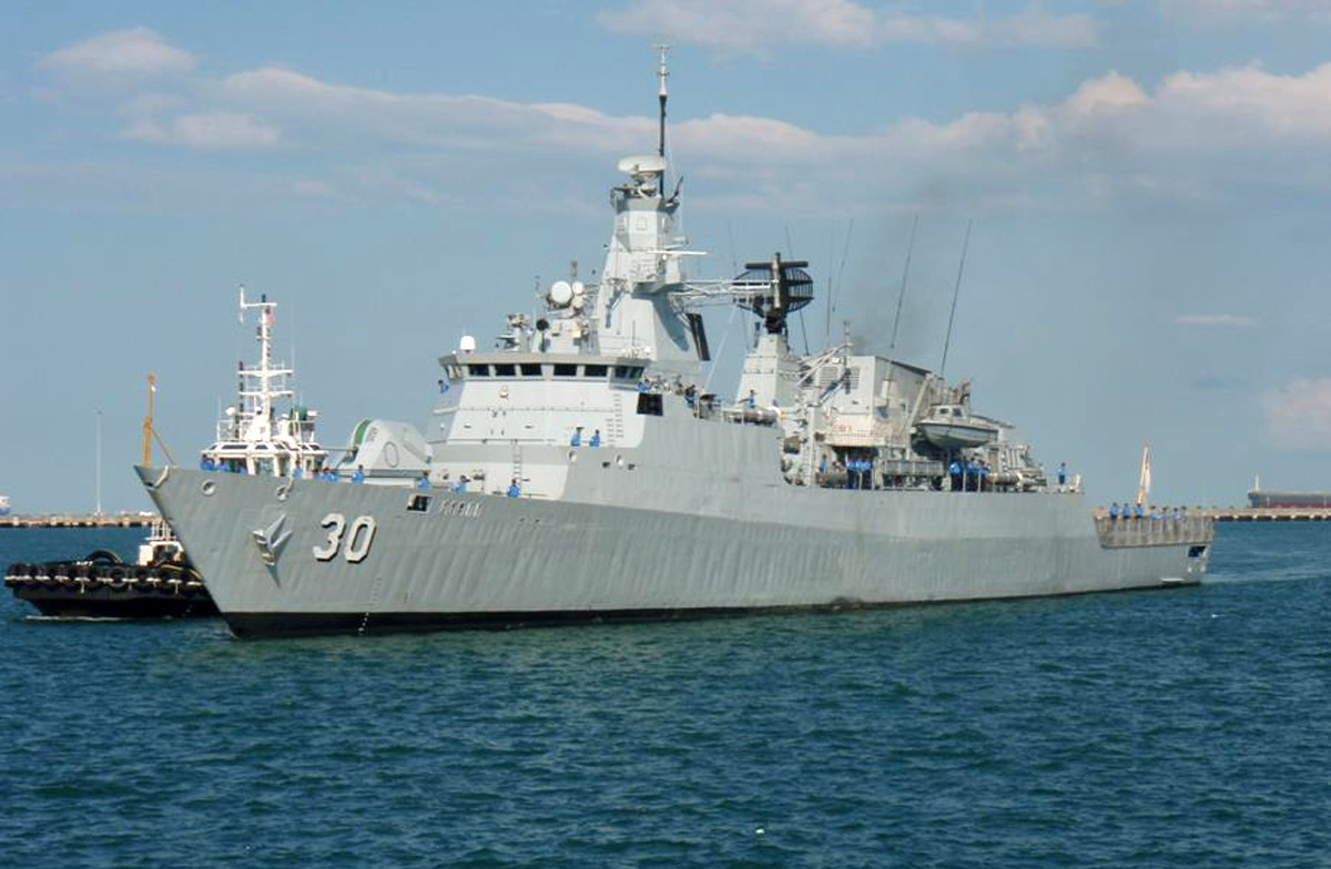 Tàu KD Lekiu (FFG-30) của Malaysia.