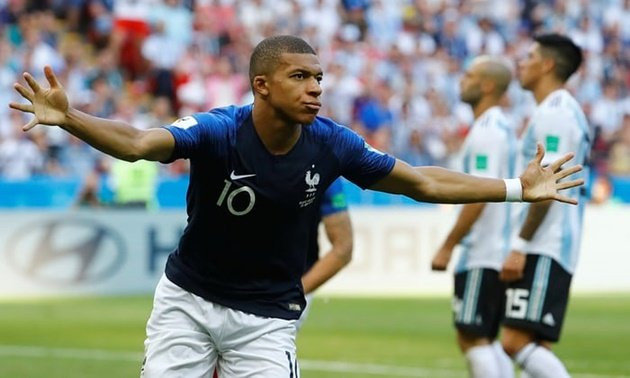 Mbappe đã có một trận đấu quá hay với hai bàn thắng và một quả phạt đền kiếm được.