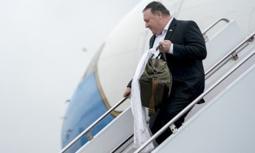 Ngoại trưởng Mỹ Mike Pompeo hôm nay đáp xuống Nhật Bản trước khi tới Triều Tiên. Ảnh: Reuters.