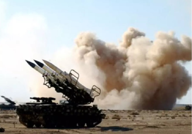 Bệ phóng tên lửa phòng không của Syria /// Reuters