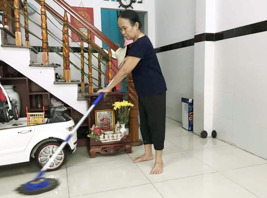 Bà Văn Thị Thi đang làm giúp việc cho một gia đình tại quận Tân Bình (tp Hồ Chí Minh)