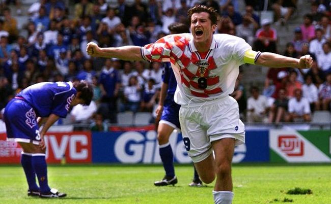Davor Suker (9) ăn mừng bàn thắng vào lưới ĐT Pháp năm 1998. Ảnh: Internet