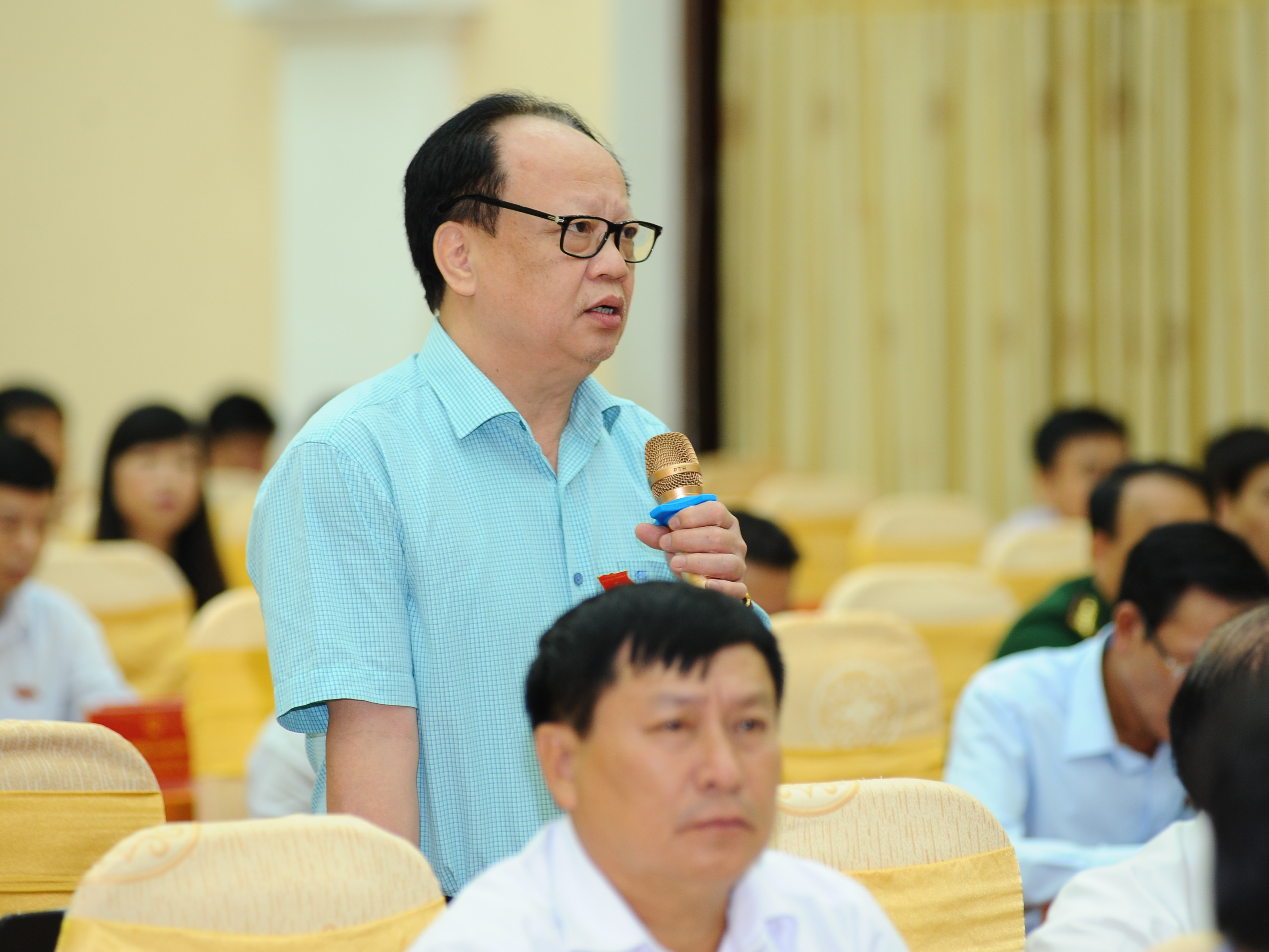 Đại biểu Nguyễn Văn Độ tham gia thảo luận tại phiên làm việc. Ảnh: Thành Cường