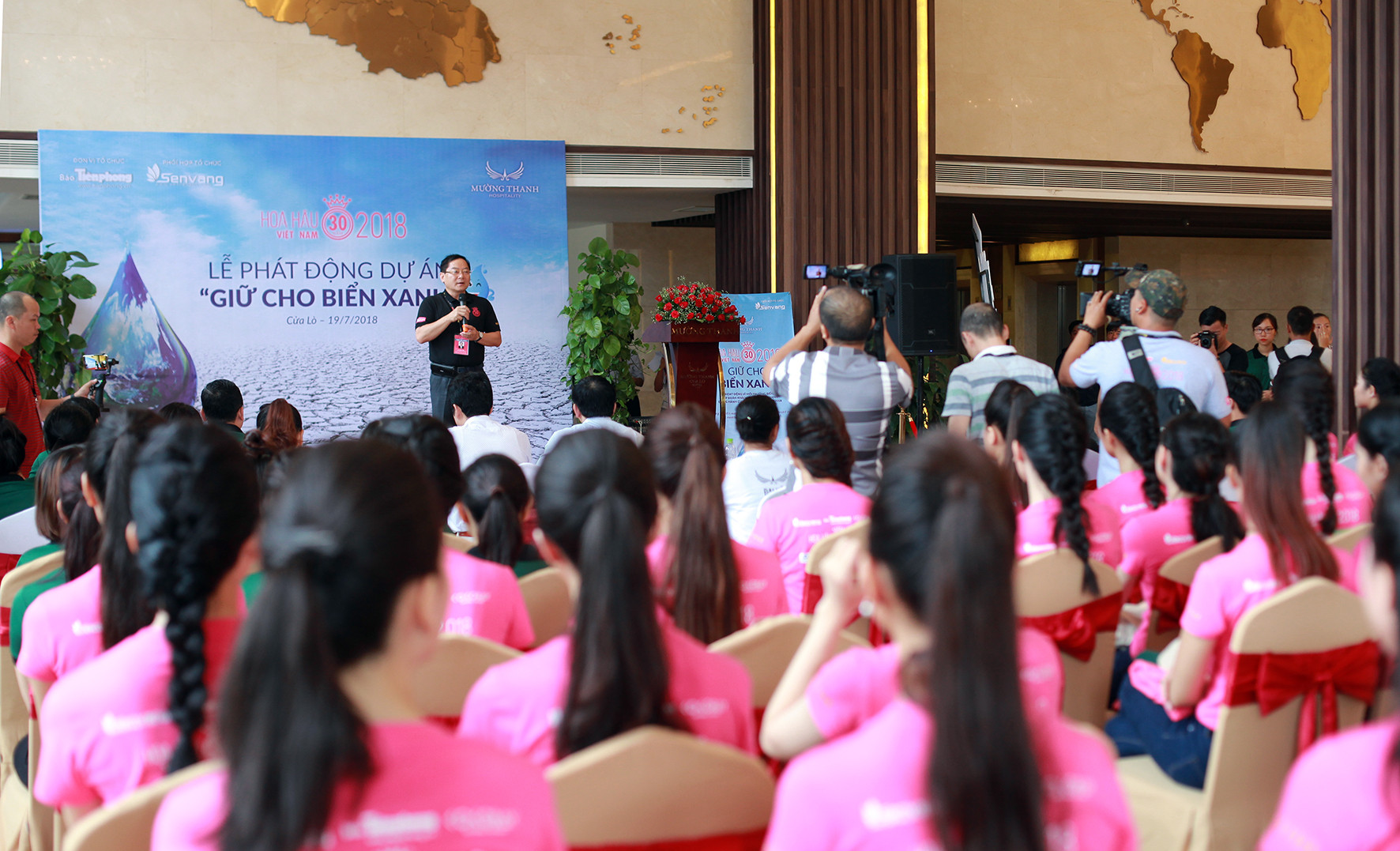 Tổng biên tập Báo Tiền phong- Trưởng ban tổ chức Cuộc thi Hoa hậu Việt Nam 2018 phát động. Ảnh BTC