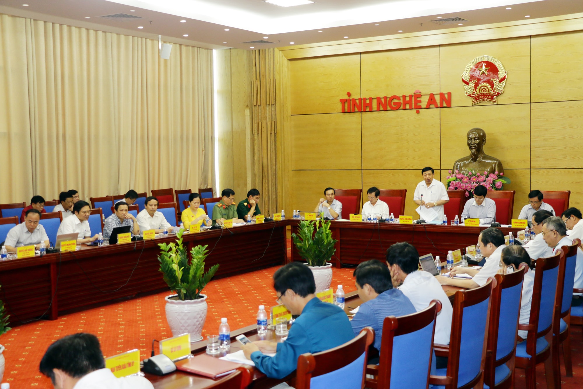 Các đại biểu nghe kết luận các nội dung. Ảnh: Mỹ Hà.