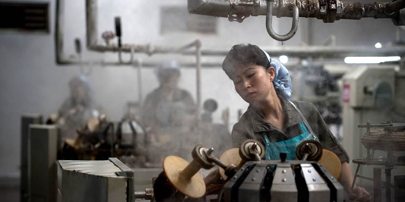 Nền kinh tế Việt Nam đạt mức tăng trưởng GDP trung bình 6,7%/năm. Ảnh: Bloomberg