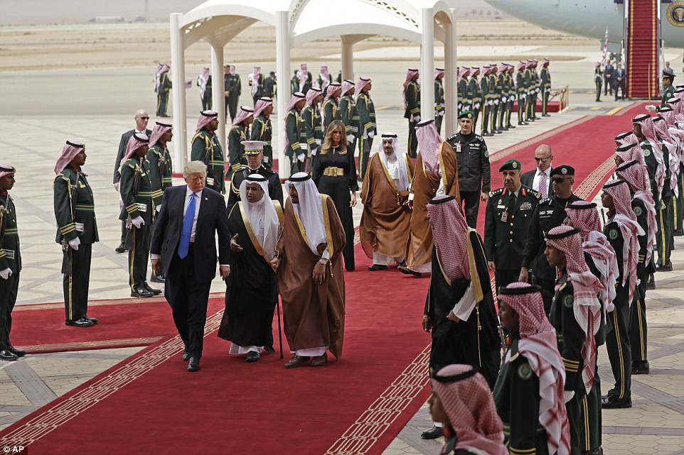 Tổng thống Trump được chào đón tại Saudi Arabia (Nguồn: AP)