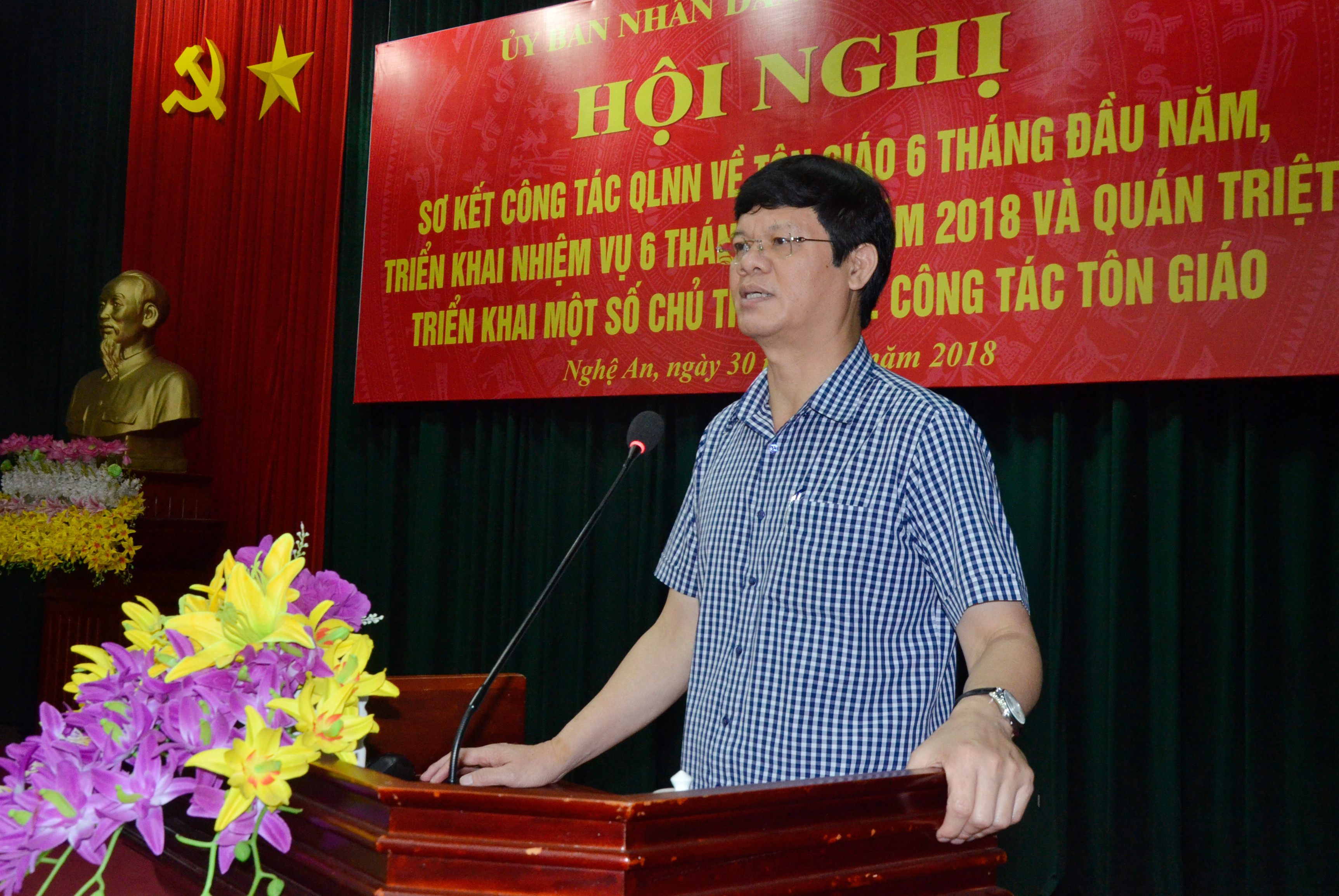 Phó Chủ tịch Thường trực UBND tỉnh Lê Xuân Đại phát biểu chỉ đạo tại hội nghị. Ảnh Thanh Lê