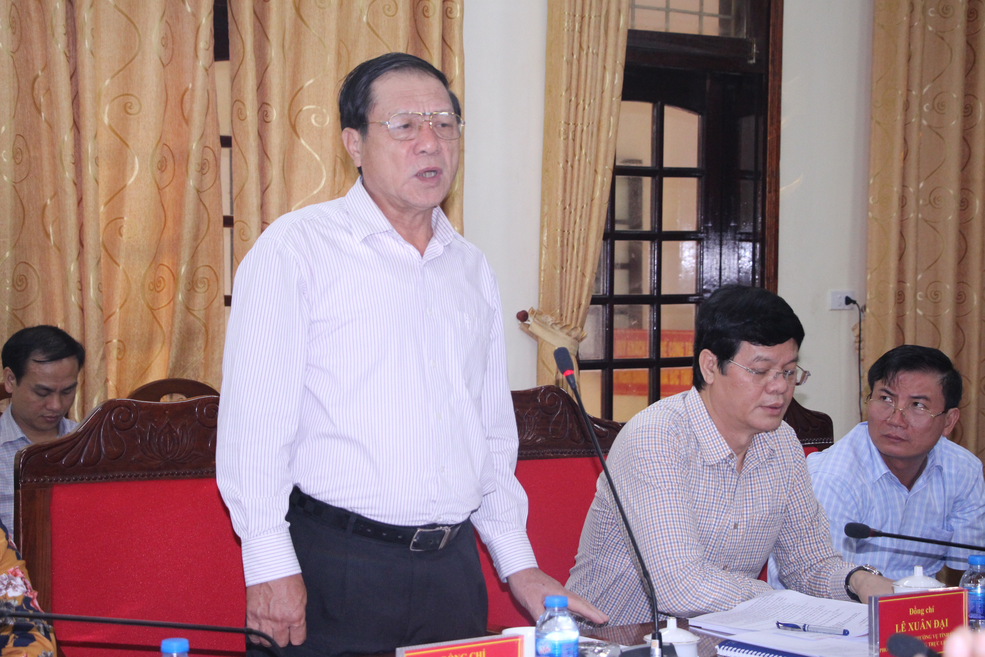 Đồng chí Lê Minh Thông - Phó Chủ tịch UBND tỉnh phát biểu tại hội nghị. Ảnh: Đào Tuấn 