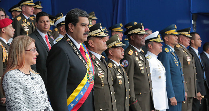 Tổng thống Venezuela sống sót sau vụ ám sát có sử dụng thiết bị bay không người lái