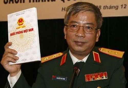 Thứ trưởng Quốc phòng Nguyễn Chí Vịnh công bố Sách trắng 2009. Ảnh tư liệu.