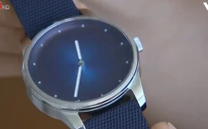 Chiếc đồng hồ đeo tay Awake được làm từ rác thải nhựa.
