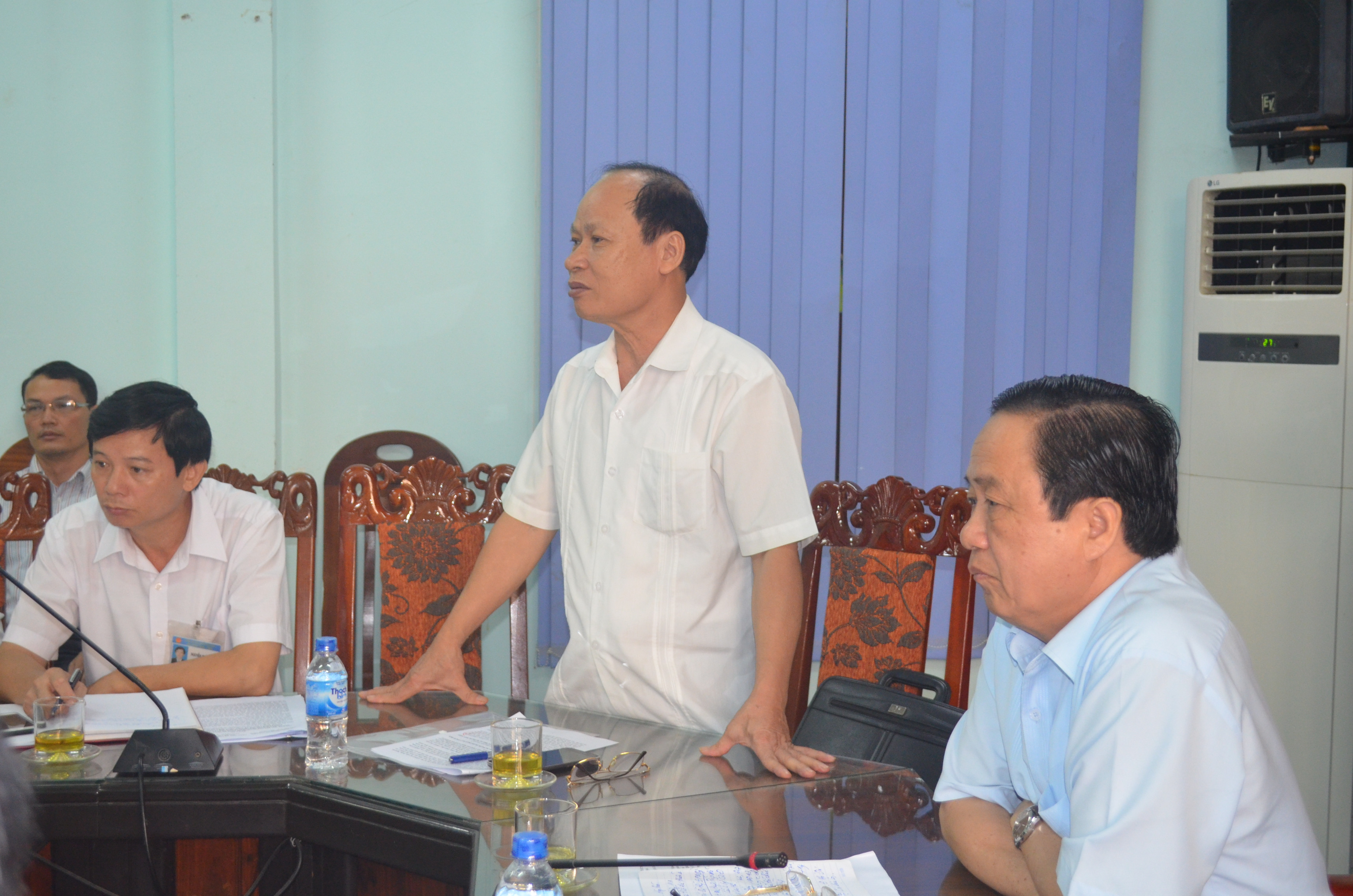 Tham dự buổi họp báo, Bí thư Huyện ủy huyện Hưng Nguyên khẳng định Hội đồng bồi thường GPMB huyện đã tuân thủ đúng quy định của pháp luật và vận dụng hết các chính sách