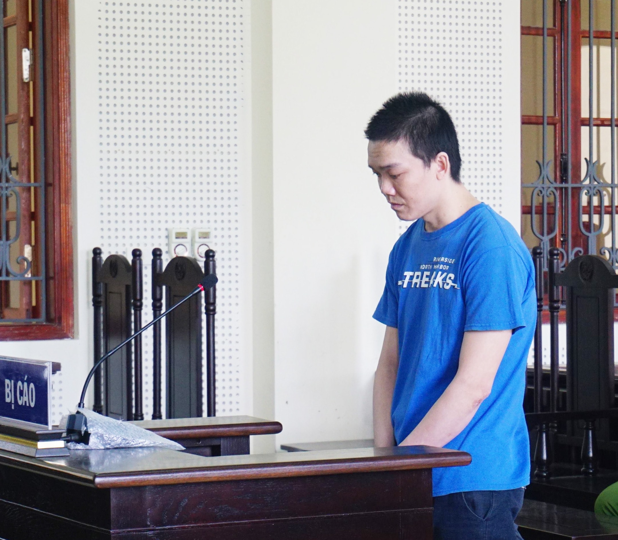 Bị cáo Kha Văn Hà trước tòa. Ảnh: Phương Thảo