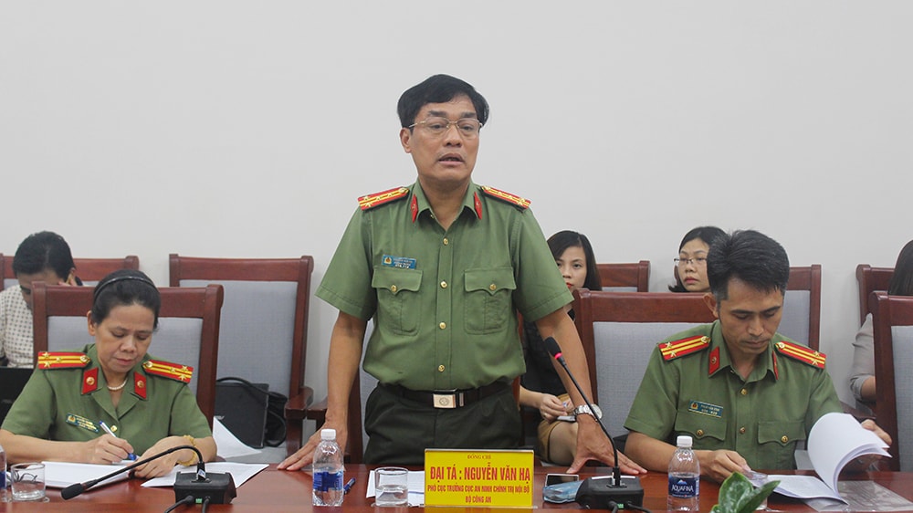 Đại diện đoàn công tác kiến nghị Nghệ An cần có biện pháp khắc phcuj các tồn tại trong công tác bảo vệ bí mật nhà nước trên địa bà. Ảnh: Phú Hương