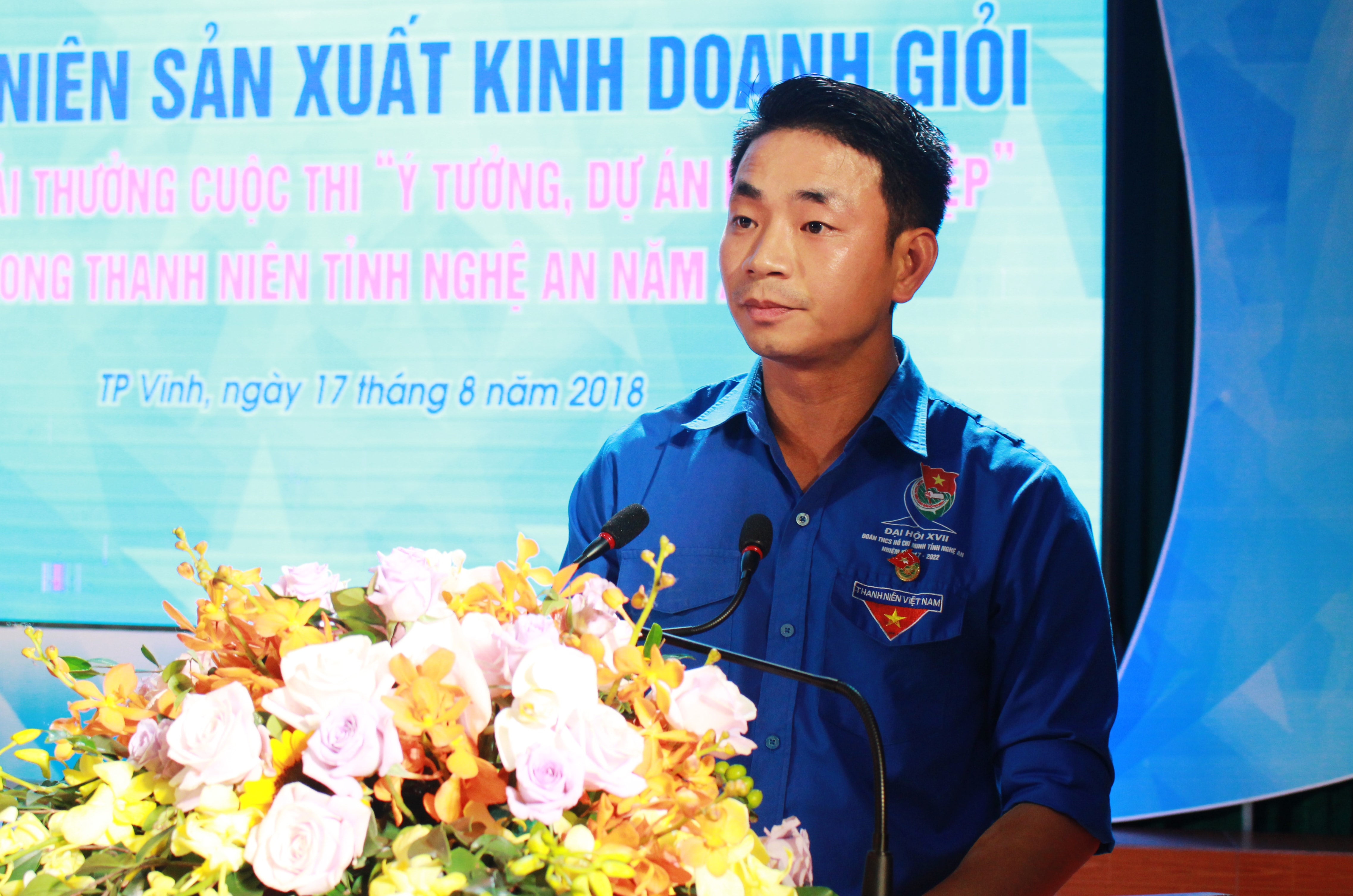 Đồng chí Nguyễn Xuân Tiệp, Phó Bí thư Tỉnh đoàn phát biểu tại buổi lễ Tuyên dương thanh niên sản xuất kinh doanh giỏi 2018. Ảnh: Phương Thúy