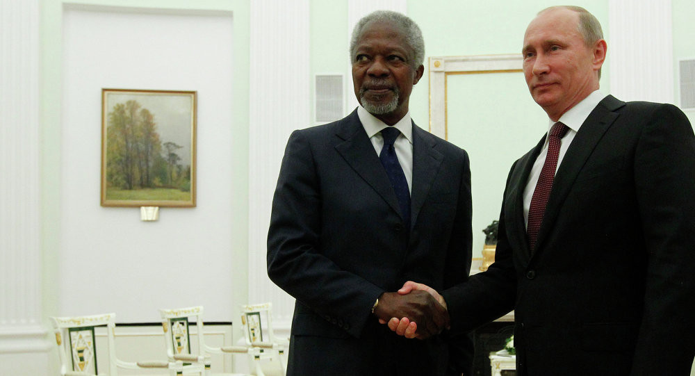 Tổng thống Putin trong một cuộc gặp ông Kofi Annan. Ảnh: Sputnik