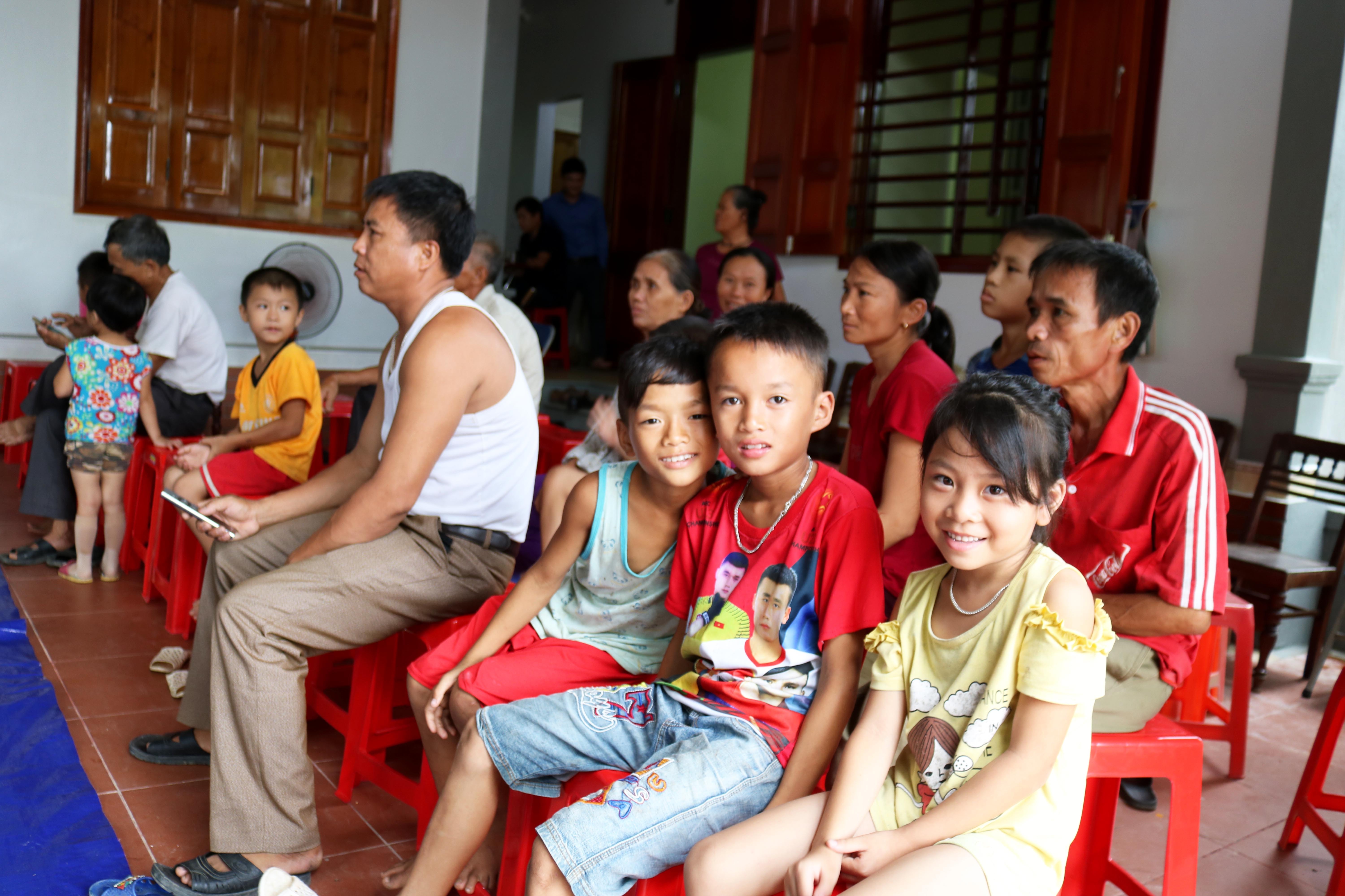 Từ trưa ngày 29/8, sân nhà công Phượng đã rất sôi động. Ảnh: Huy Thư