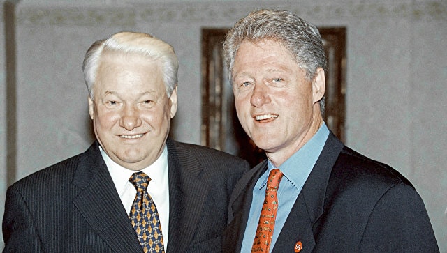 Cựu Tổng thống Nga Boris Yelstin và cựu Tổng thống Mỹ Bill Clinton. Ảnh Ria Novosti 