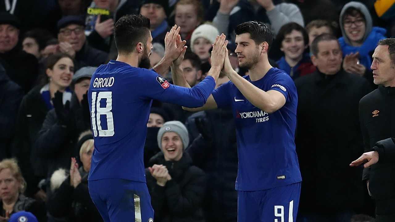 Bộ đôi Morata - Giroud không chứng tỏ được gì nhiều suốt thời gian qua. Ảnh: Internet