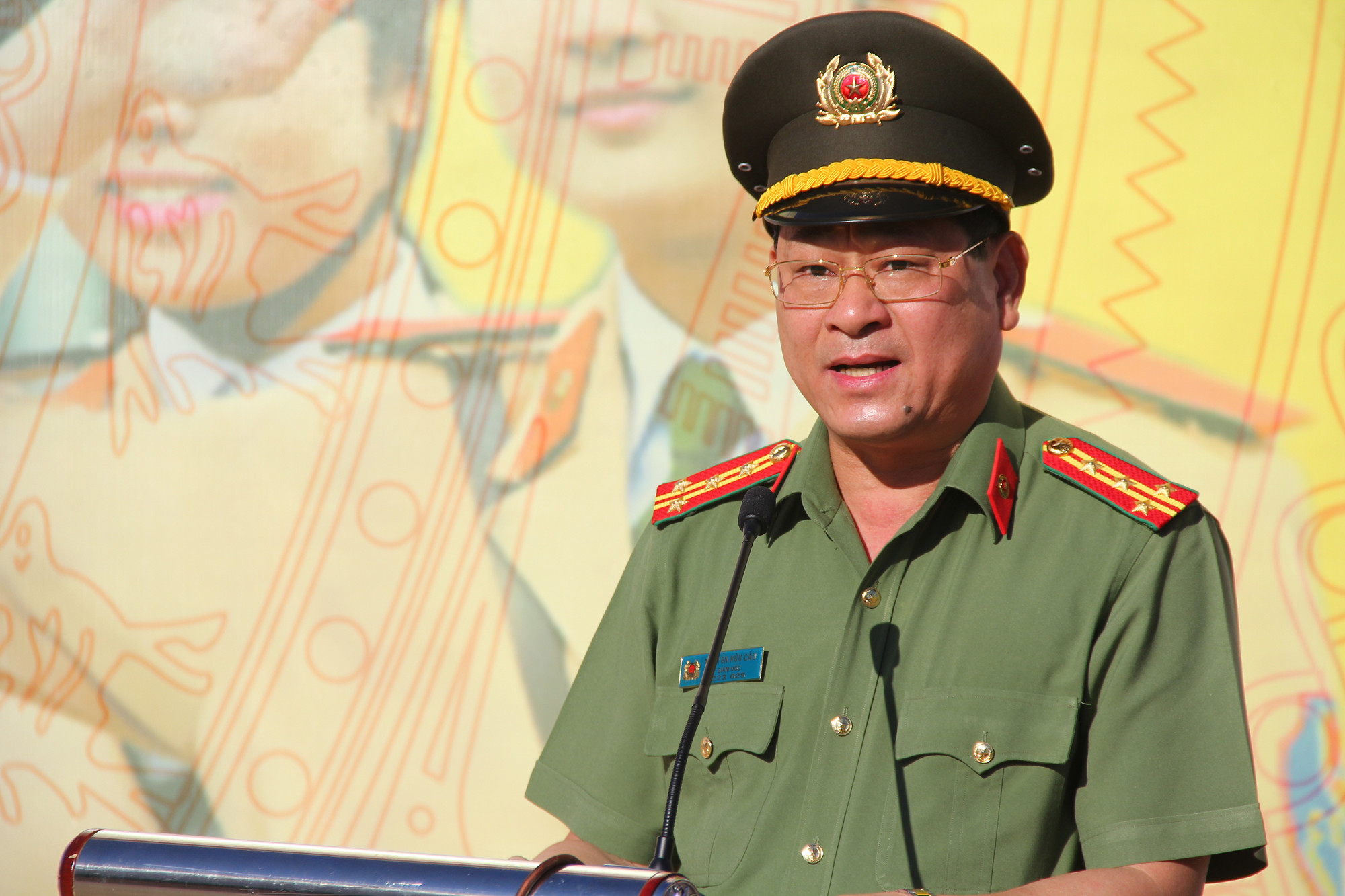 Đại tá Nguyễn Hữu Cầu - Giám đốc Công an tỉnh Nghệ An. Ảnh: Tiến Hùng