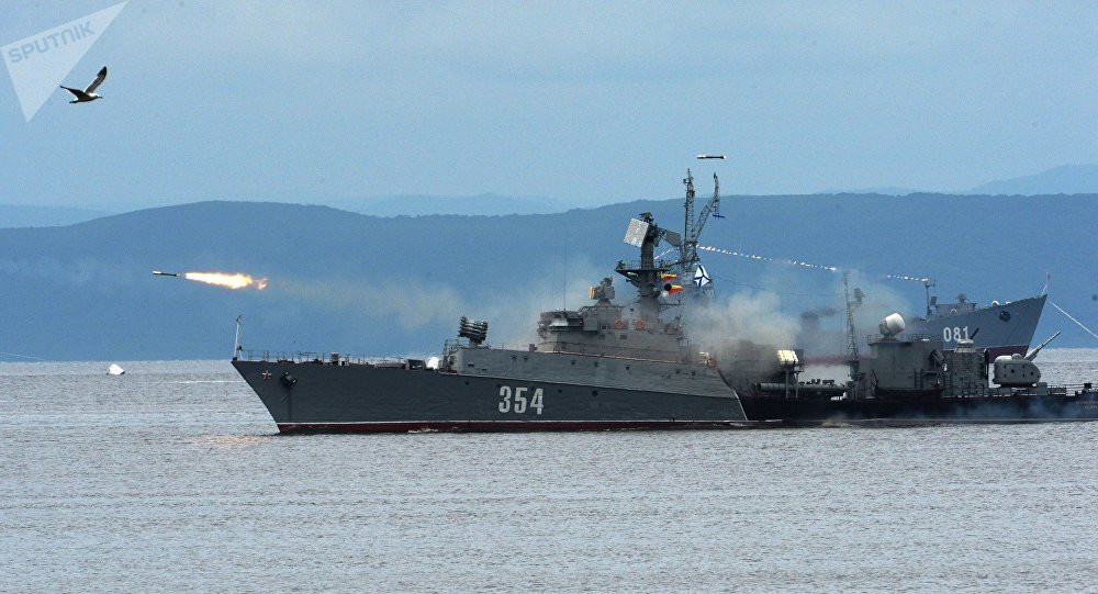 Tàu Hải quân Nga