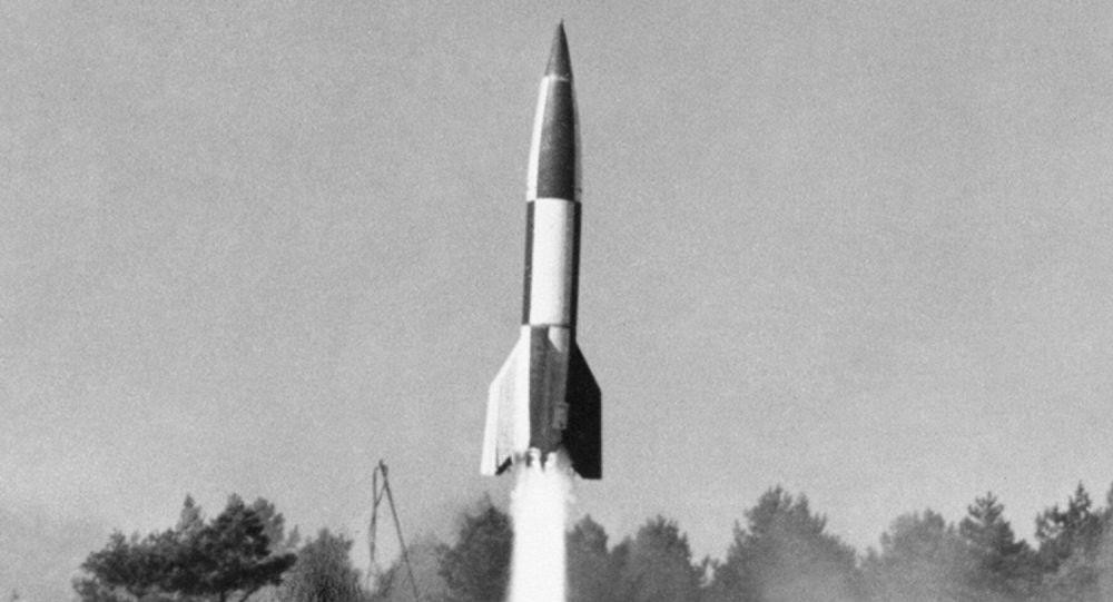 Tên lửa đạn đạo đầu tiên của Liên Xô R - 1