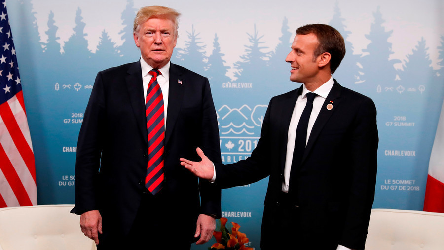 Tổng thống Mỹ Donald Trump và Tổng thống Pháp Emmanuel Macron tại hội nghị thượng đỉnh G7 ở Canada hôm 8/6. Ảnh: Reuters