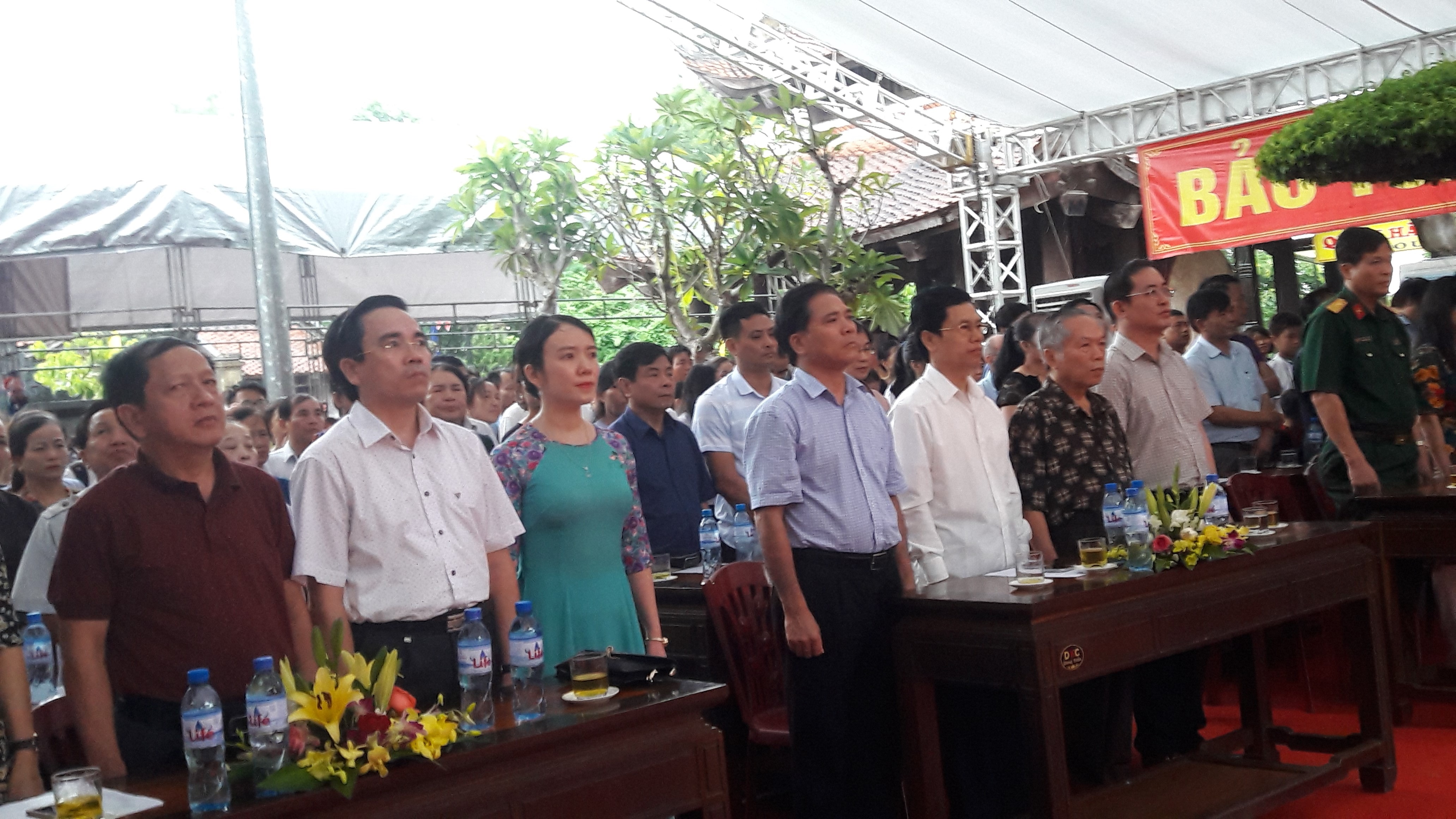 Các đại biểu tham dự buổi lễ. Ảnh: Thanh Thủy