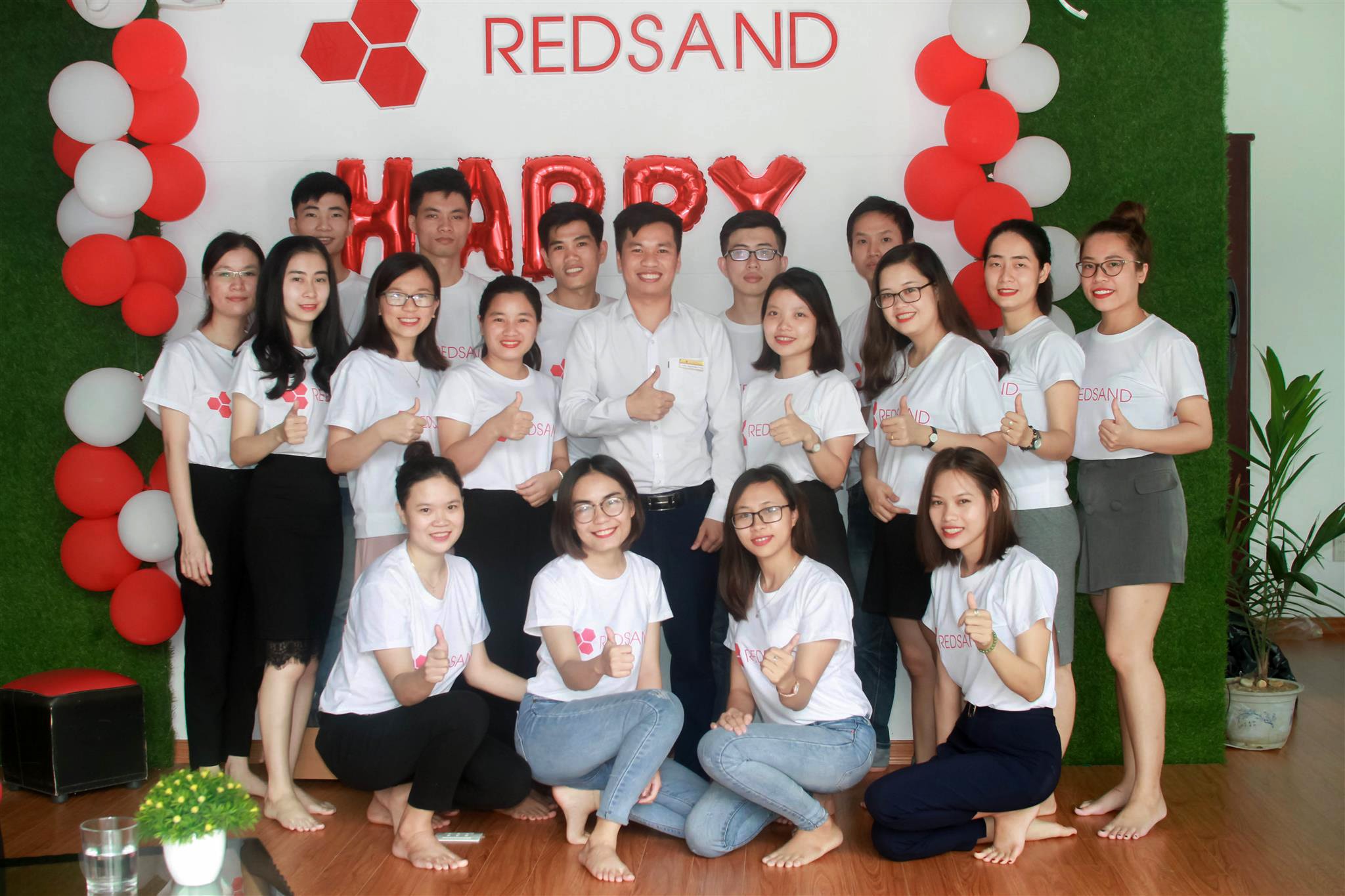 Đội ngũ nhân viên Redsand