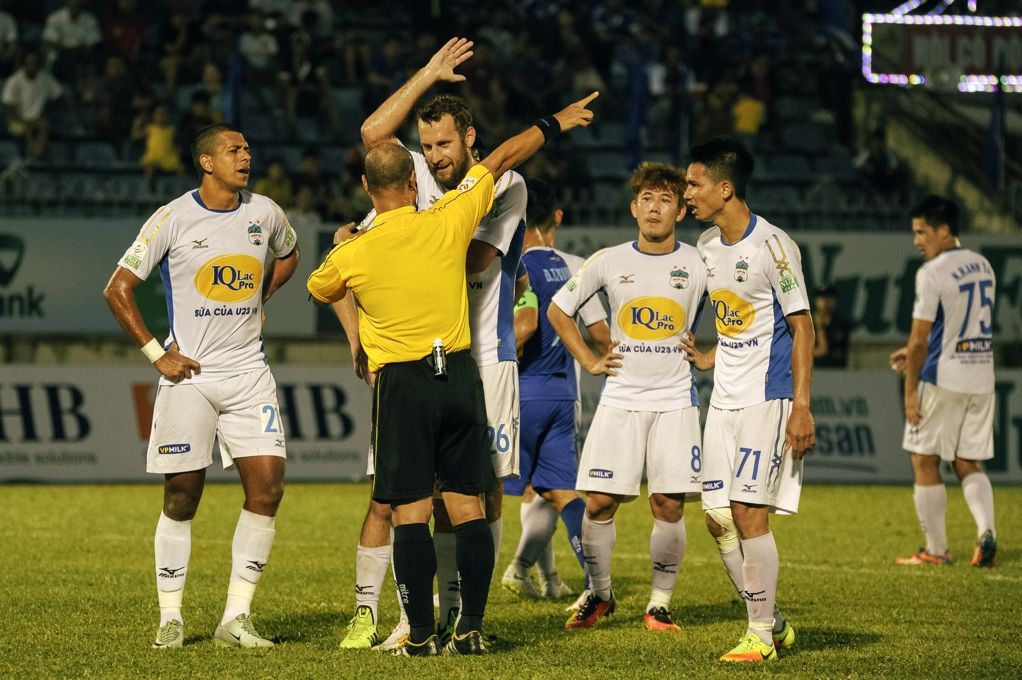 HAGL gây bất ngờ với chỉ số Fairplay. Ảnh: VPF