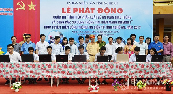 Học sinh của Trường THPT Nguyễn Duy Trinh, huyện Nghi Lộc tham gia cuộc thi năm 2017. Ảnh tư liệu