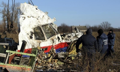 Mảnh vỡ máy bay MH17 tại Ukraine ngày 20/11/2014. Ảnh: Reuters.