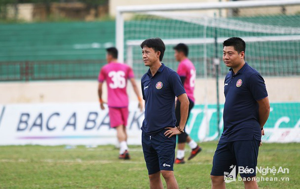 HLV Nguyễn Thành Công chính thức trở thành thuyền trưởng Sài Gòn FC từ vòng 17 V.League 2018. Ảnh tư liệu