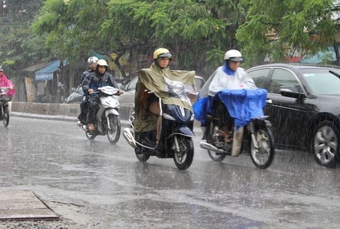 Trong cơn dông có khả năng xảy ra lốc, sét và gió giật mạnh. Ảnh minh họa