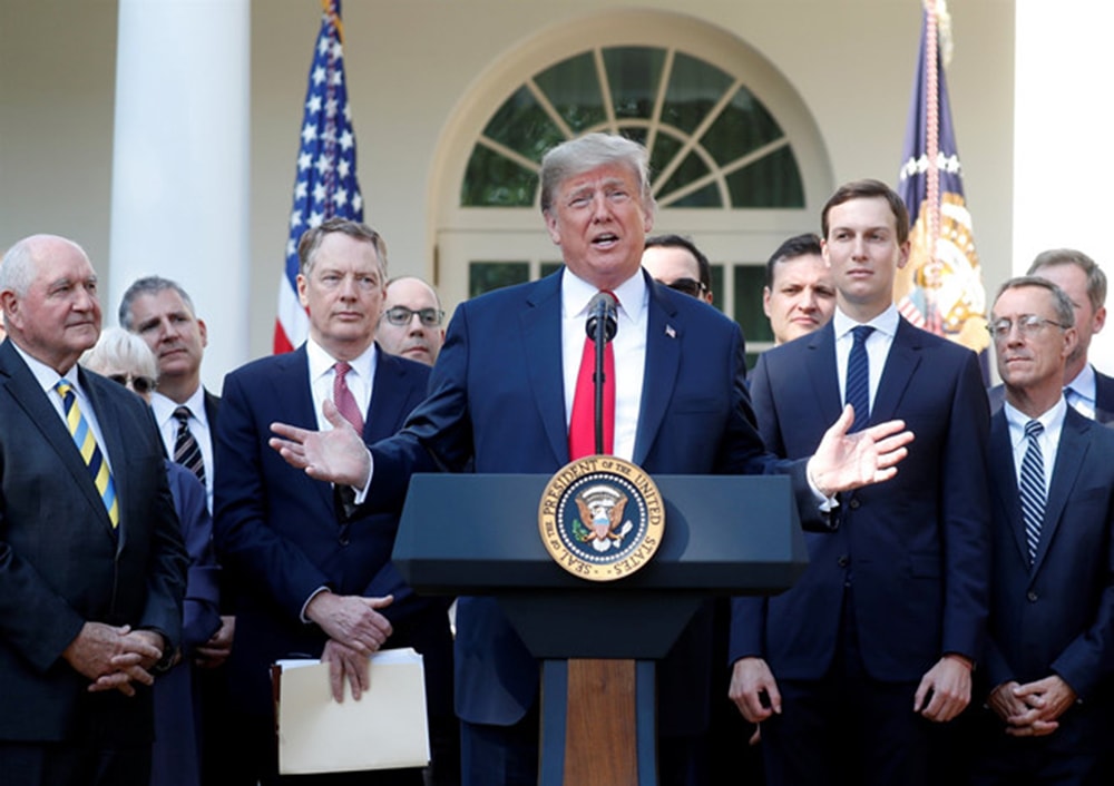 Tổng thống Mỹ Donald Trump phát biểu tại Nhà Trắng-ảnh Reuters