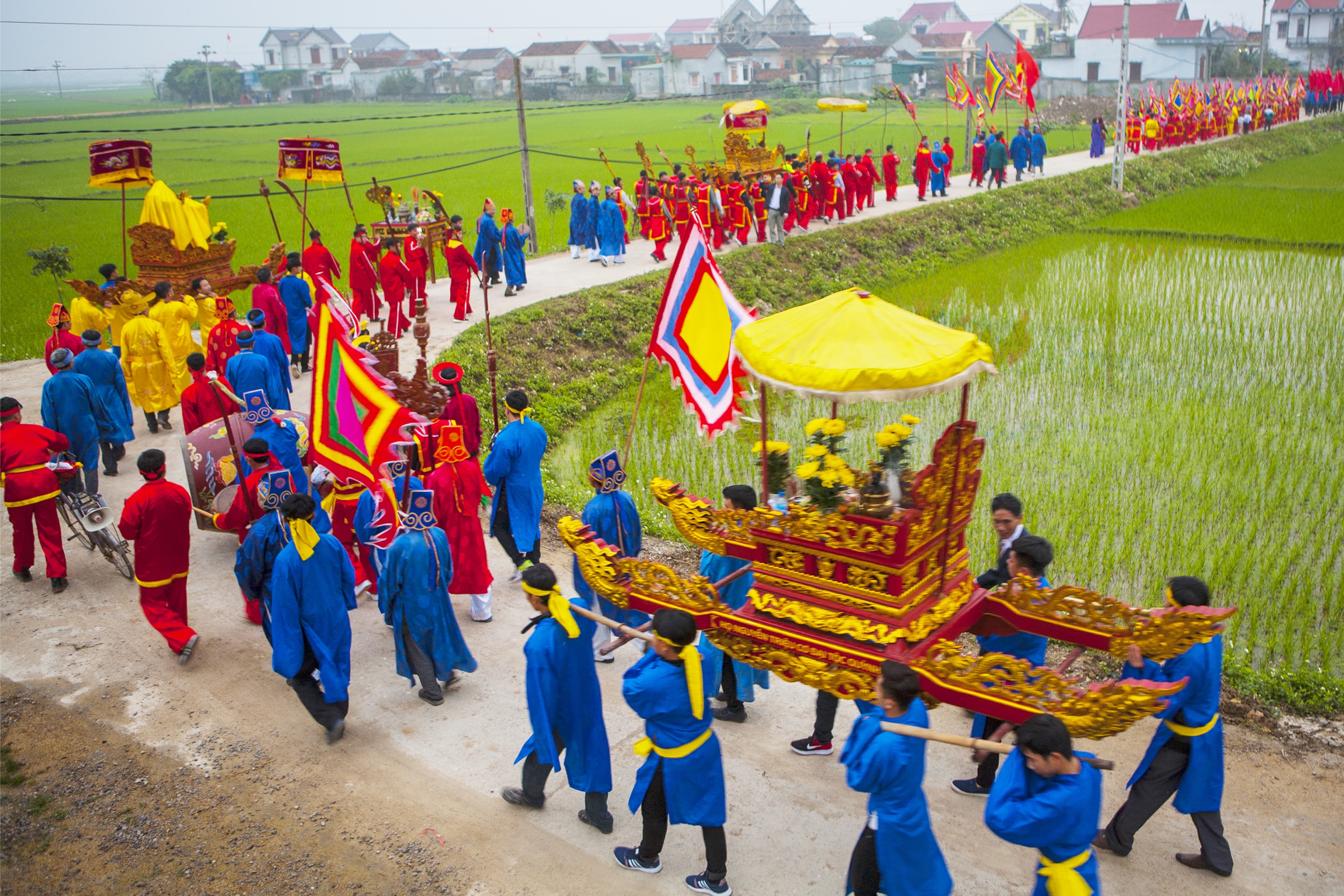 Rước kiệu tại Lễ hội Kỳ Phúc (Quỳnh Đôi, Quỳnh Lưu). Ảnh: Phan Toàn