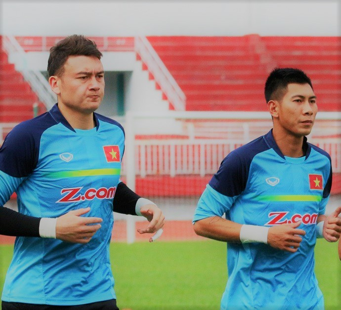 1.Sau khi chia tay HAGL, thủ môn Tuấn Mạnh (Khánh Hòa), Văn Lâm (Hải Phòng) đều được gọi lên đội tuyển (ảnh internet)