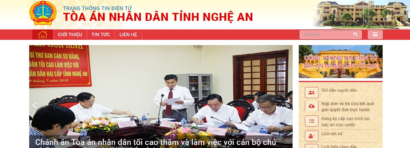 Giao diện của Trang tin điện tử TAND tỉnh Nghệ An. Ảnh: Phương Thảo