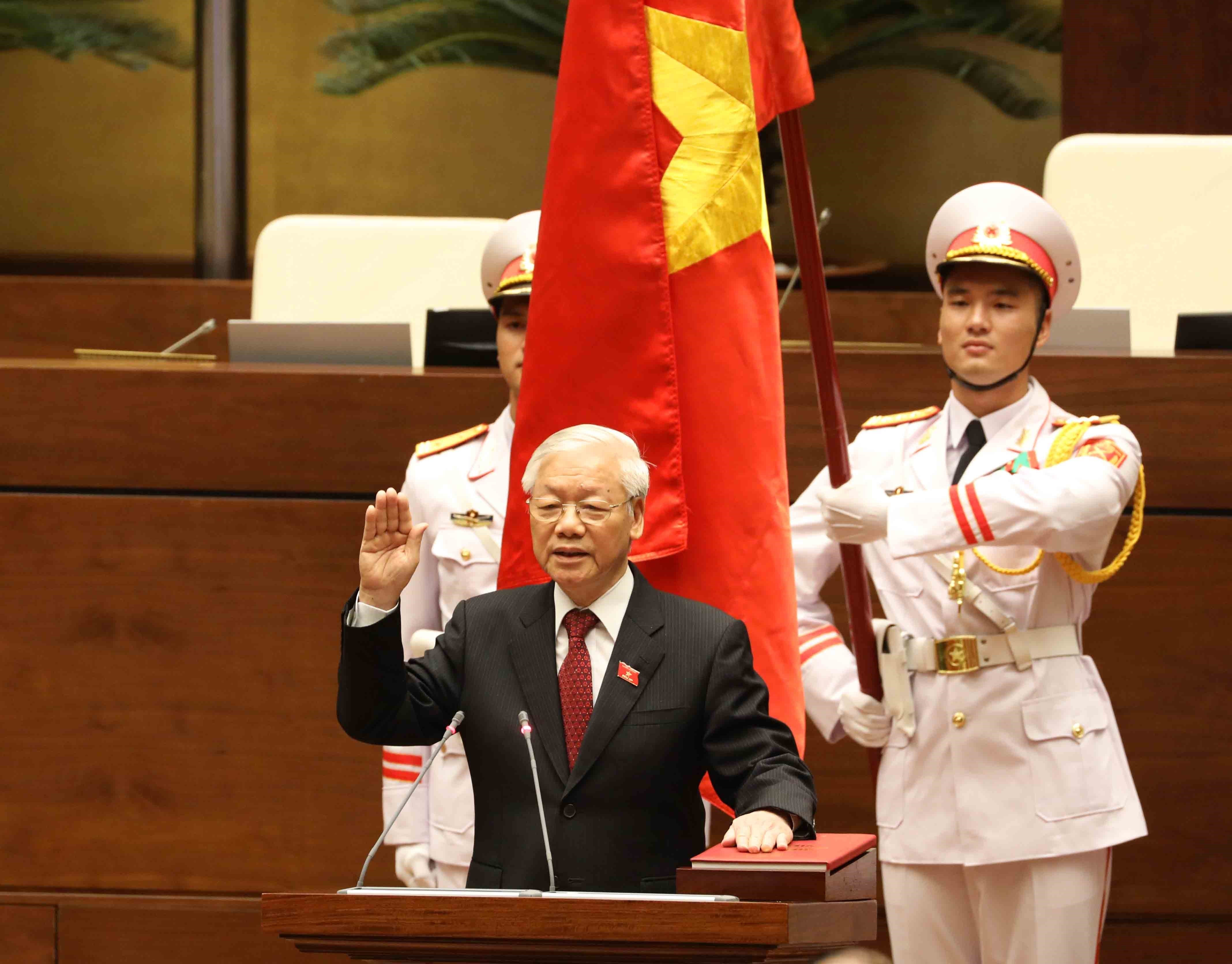 Chủ tịch nước Nguyễn Phú Trọng tuyên thệ nhậm chức. Ảnh: Thanh Loan