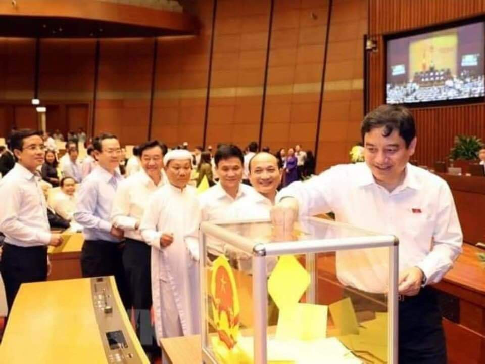 Đoàn đại biểu Nghệ An bỏ phiếu bầu Chủ tịch nước.